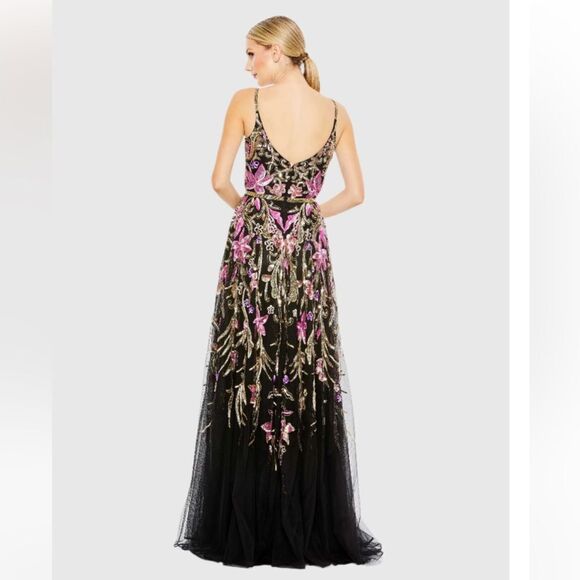 NWT Mac Duggal Black V Neck Floral Embellished Spaghetti Strap Gown dress Sz 2 - Picture 3 of 14